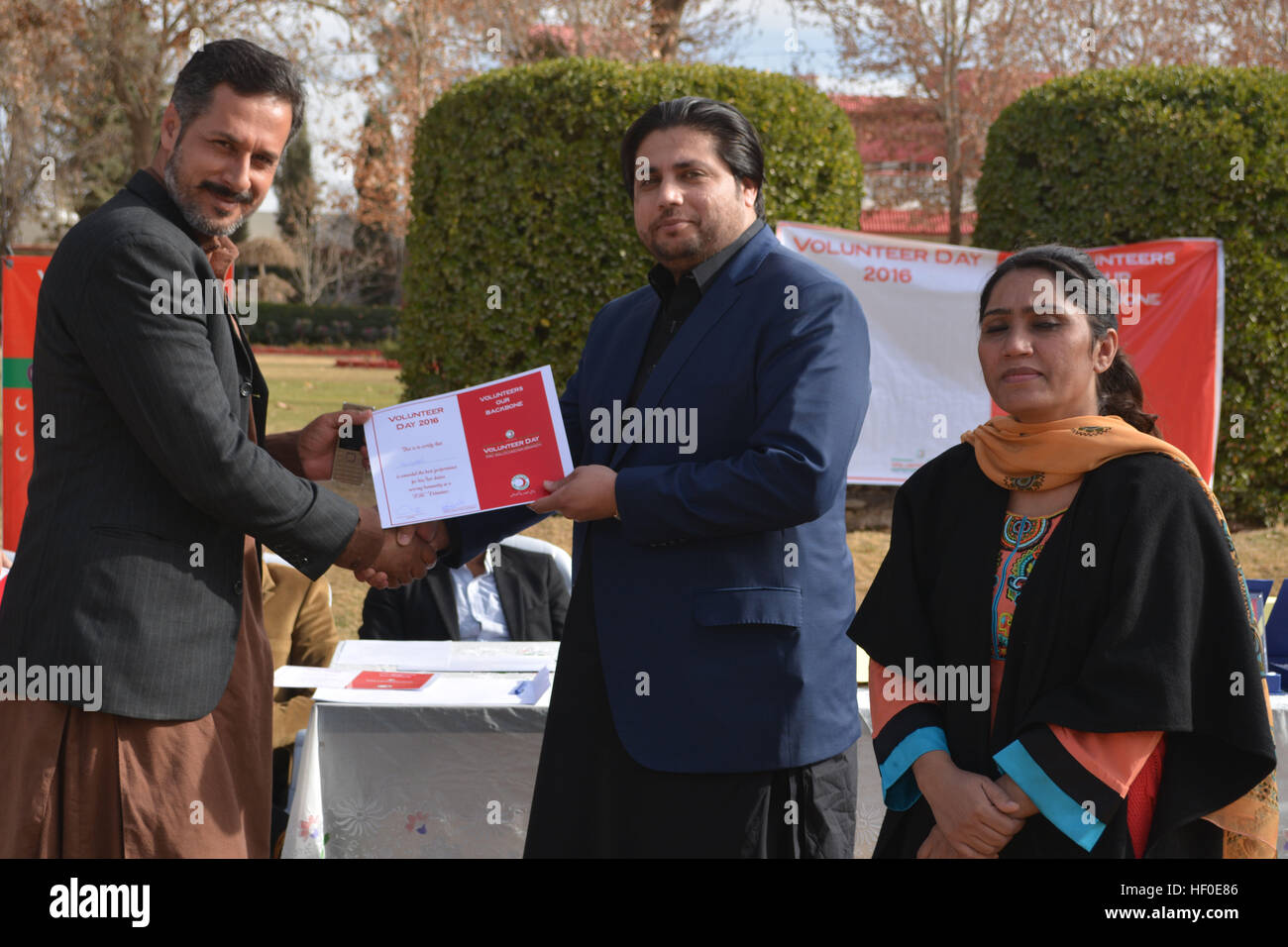 Quetta, Pakistan. 26th Dec, 2016. Secretary Red Crescent Balochistan Dr ...