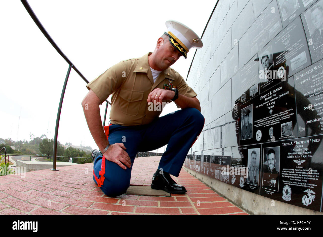Dallas Poore Photography USMC helicopter pilots honored 9 years after death in Iraq 120121-M-KW153-211 Stock Photo