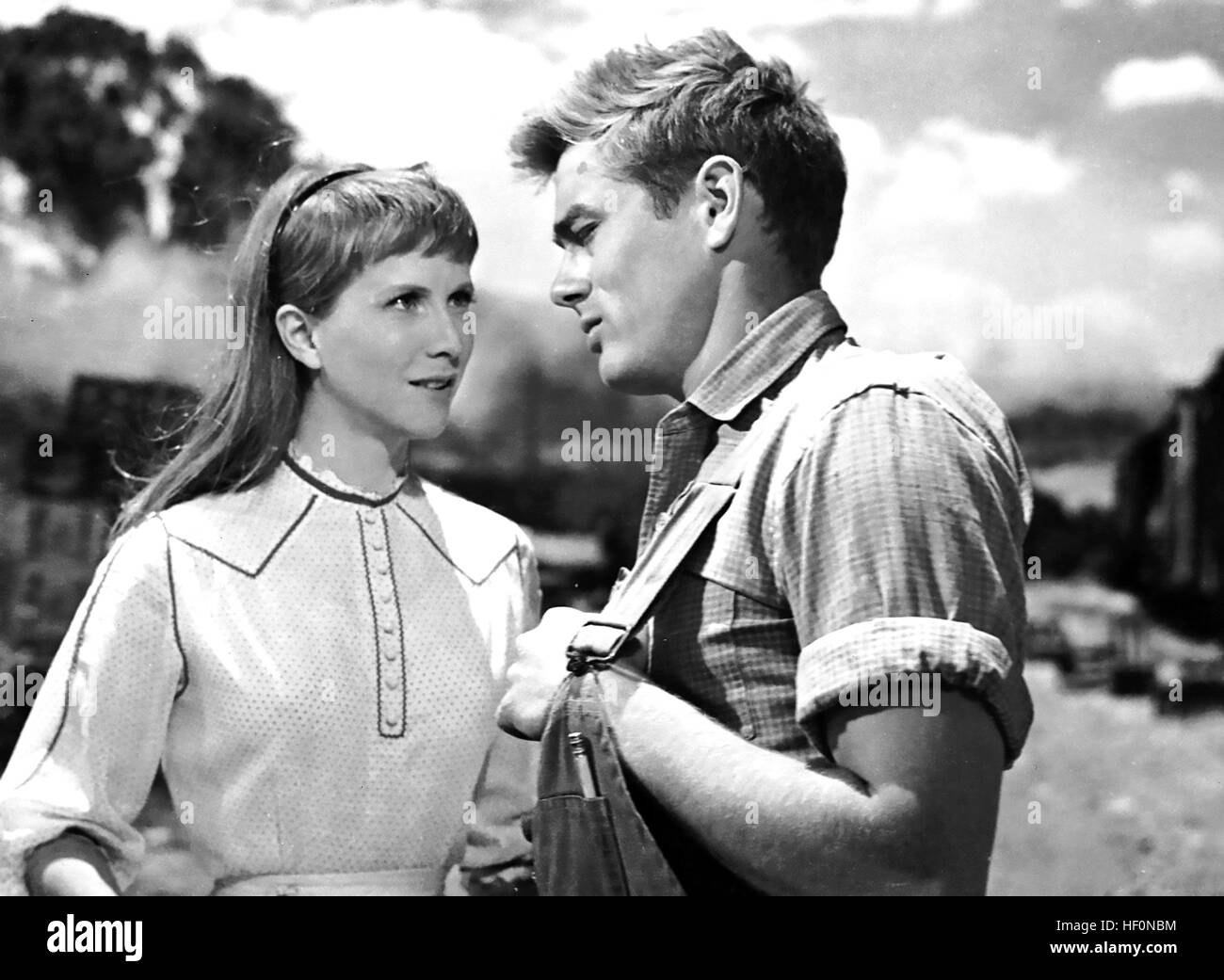 EAST OF EDEN 1955 Warner Bros film with James Dean and Julie Harris Stock Photo