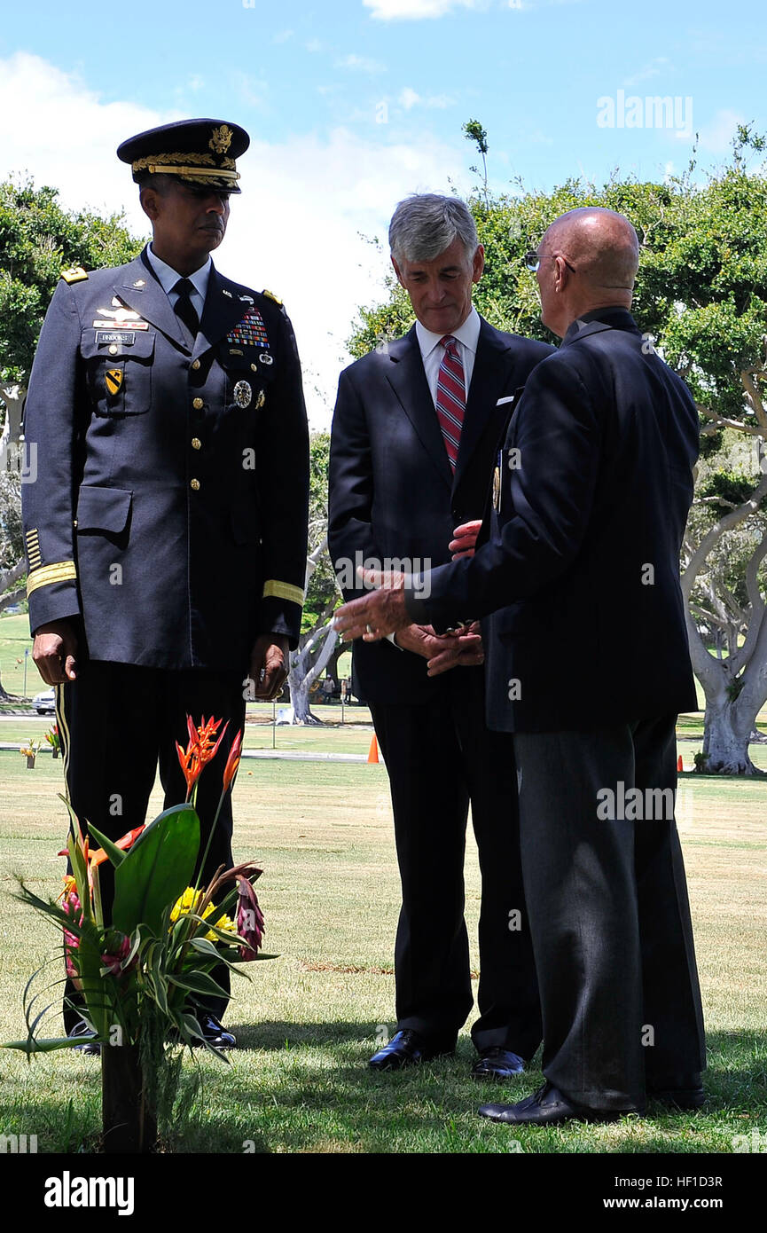U s secretary army john mchugh hi-res stock photography and images - Alamy