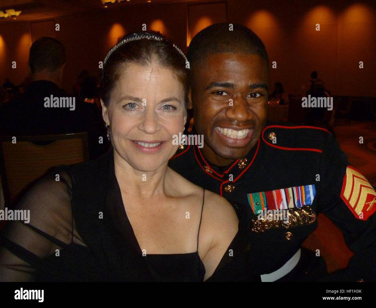 Marine Sgt. Raymond Lewis, combat correspondent with the 8th Marine Corps District, and Linda Hamilton, actress known from her role as Sarah Conner in 'Terminator,' attend the Marine Corps Birthday Ball, Oct. 29, in Westlake, Texas. Flickr - DVIDSHUB - Marine Corps Birthday Ball (Image 2 of 2) Stock Photo