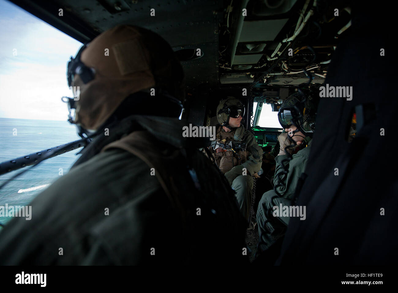 Marine crew chiefs with Marine Light Attack Helicopter Squadron 367 ...