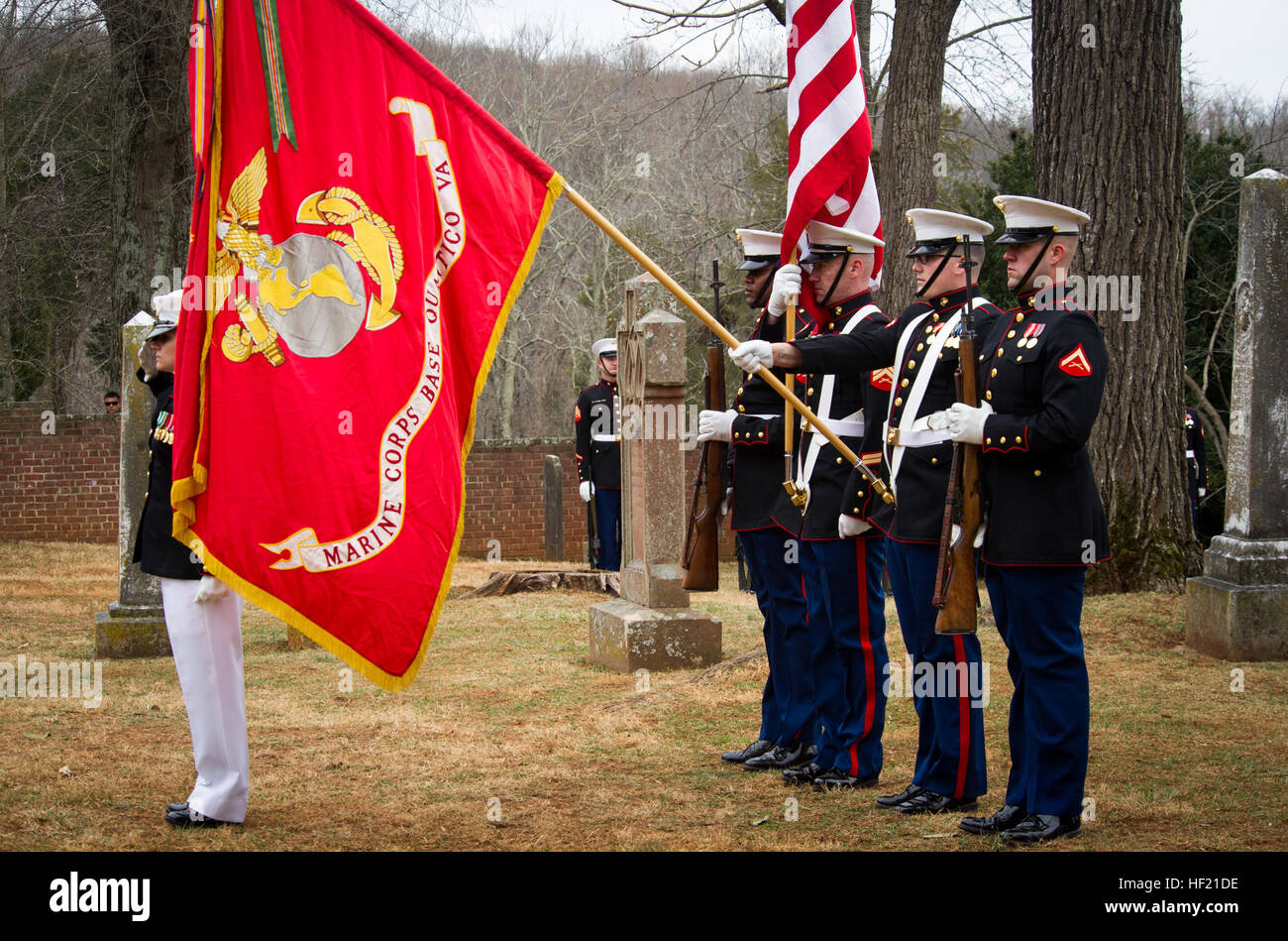 Marines from the MCB Quantico Ceremonial Platoon color guard render ...