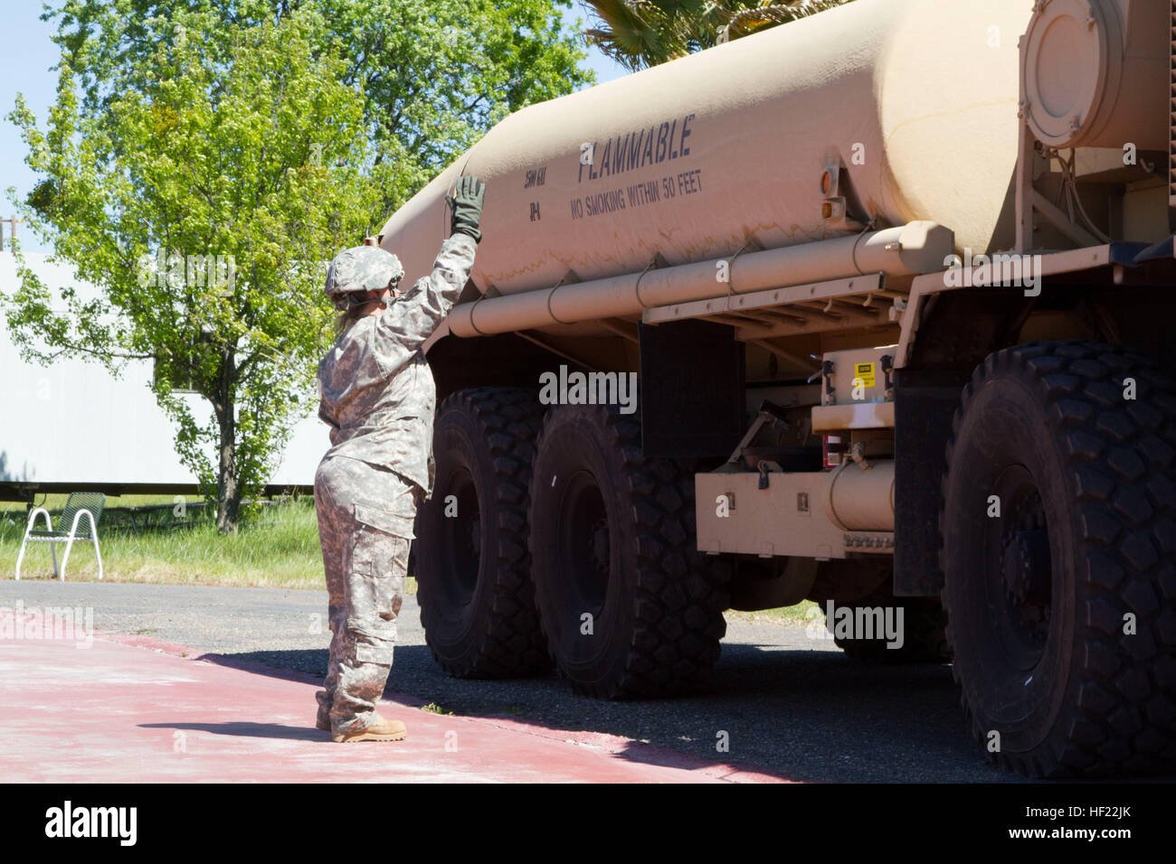 California Army National Guard Sgt. William Wade from the Joint Force ...