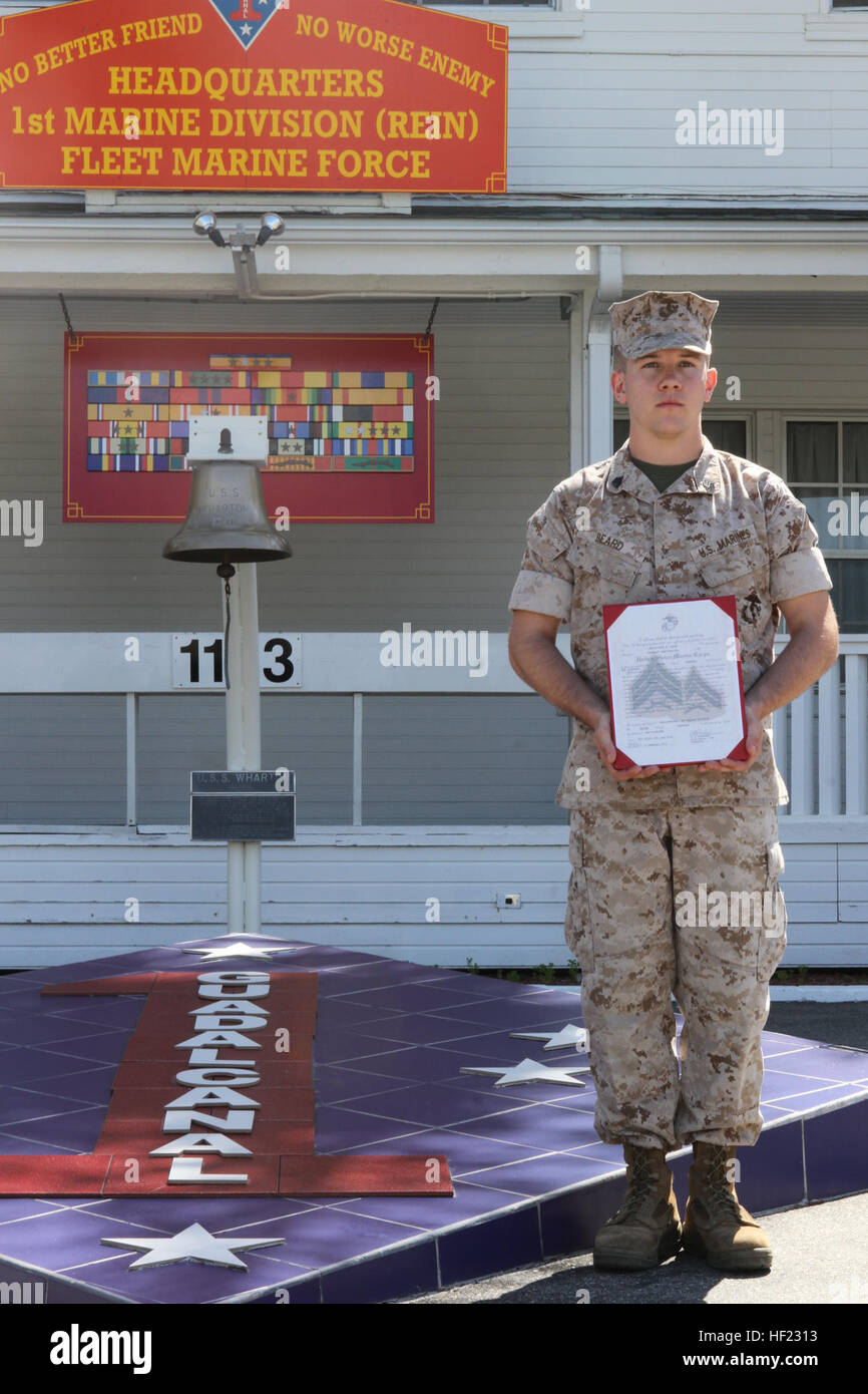 Corporal Christopher M. Beard, 1st Marine Division commanding general