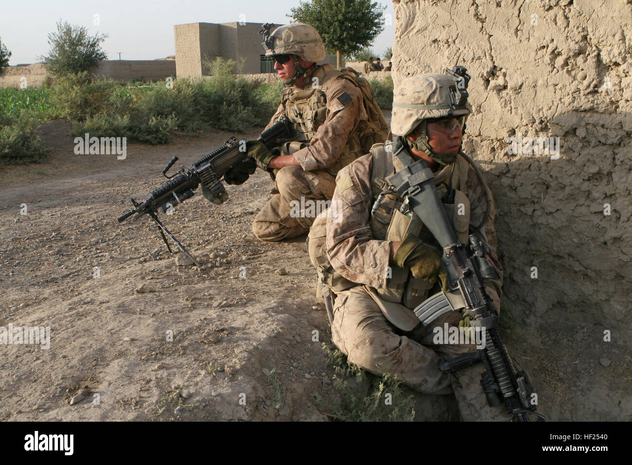 official-marine-corps-photograph-by-alex-c-guerra-patrol-through