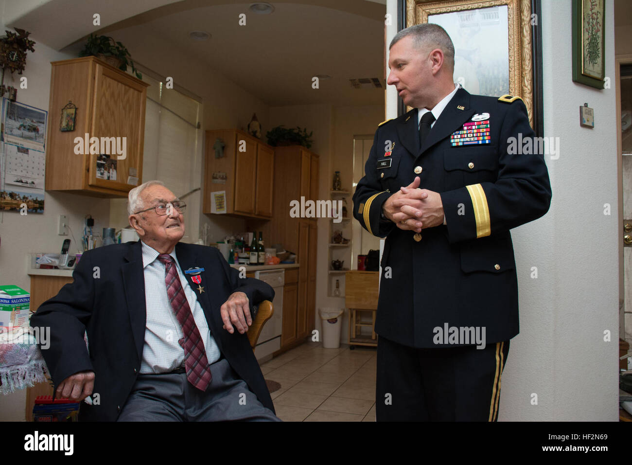 The Arizona Army National Guard land component commander presents a ...