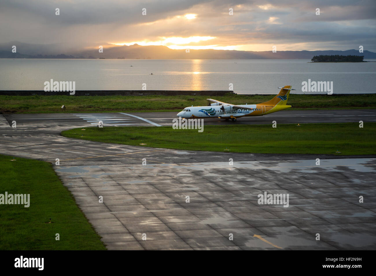 Daniel z romualdez airport hires stock photography and images Alamy