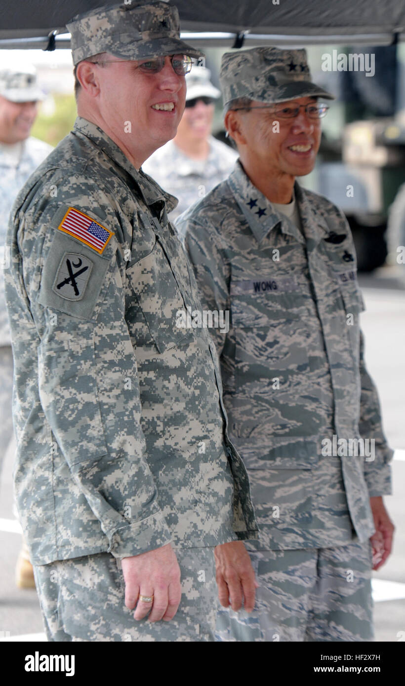 From left Brig. Gen. Arthur J. Logan and Maj. Gen. Darryll D.M. Wong