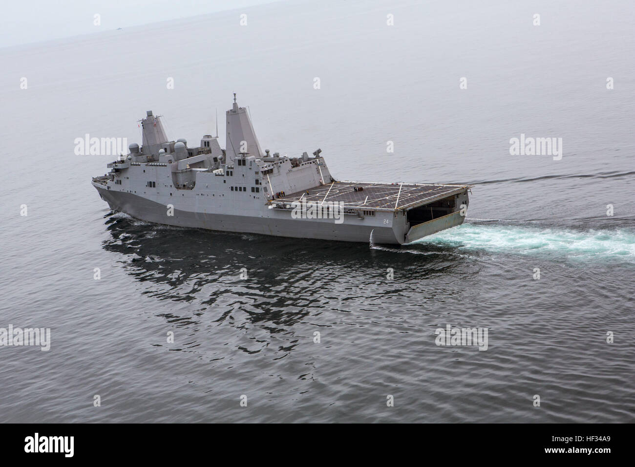 Uss arlington lpd 24 hires stock photography and images Alamy
