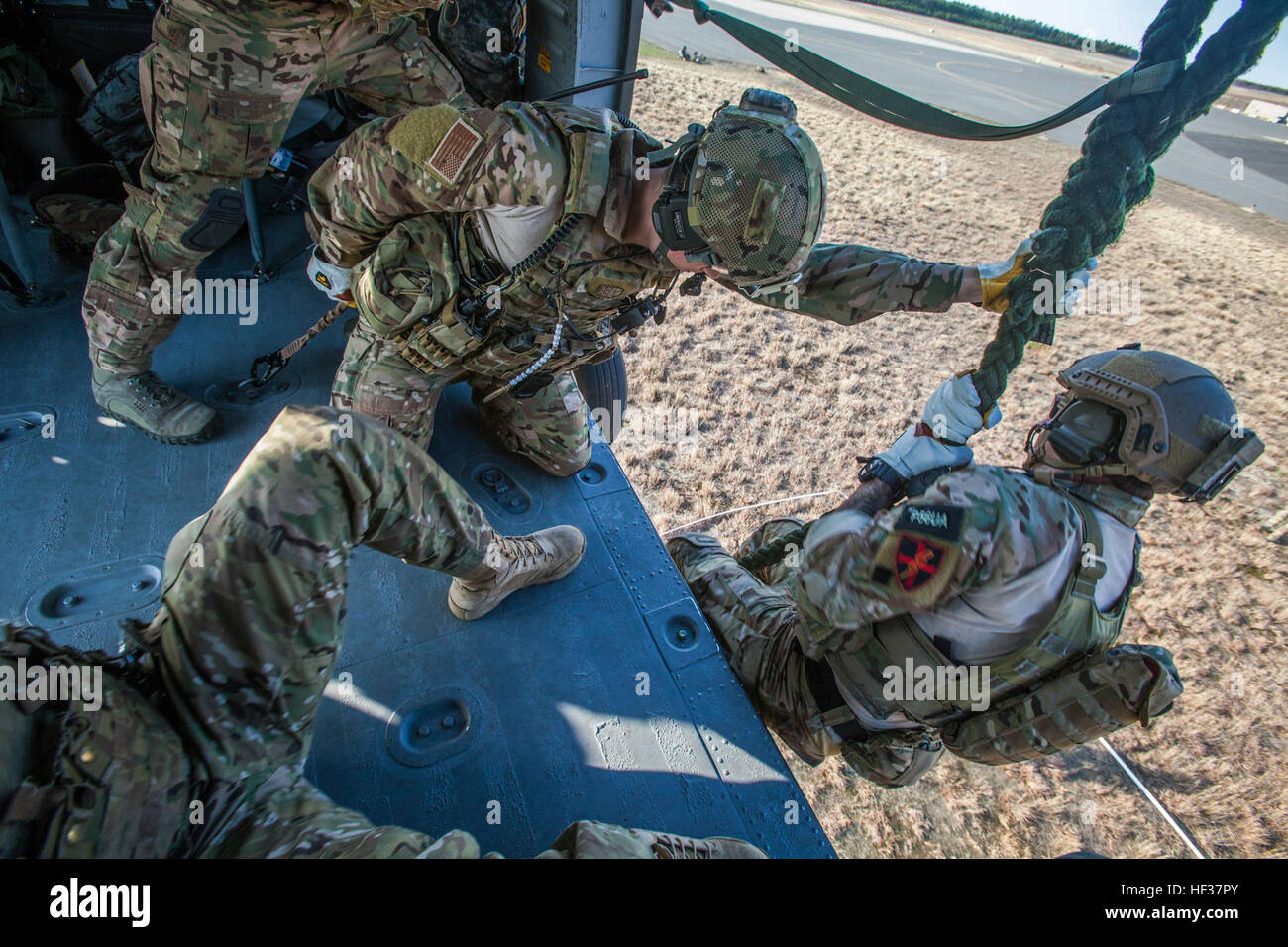 Uh 60 Fast Roping Vector Airmen from the 227th Air Support Operations Squadron conducted Fast ...