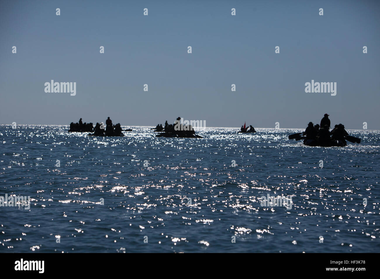 Mixed teams of U.S. and Republic of Korea Marines race against one ...