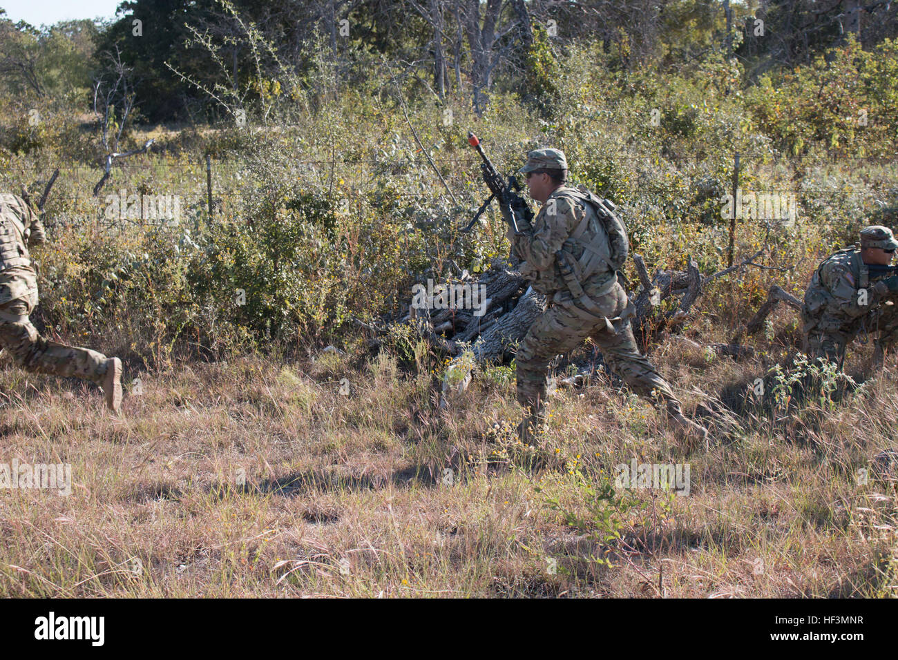 Soldiers from the California Army National Guard 1st Battalion, 140th ...