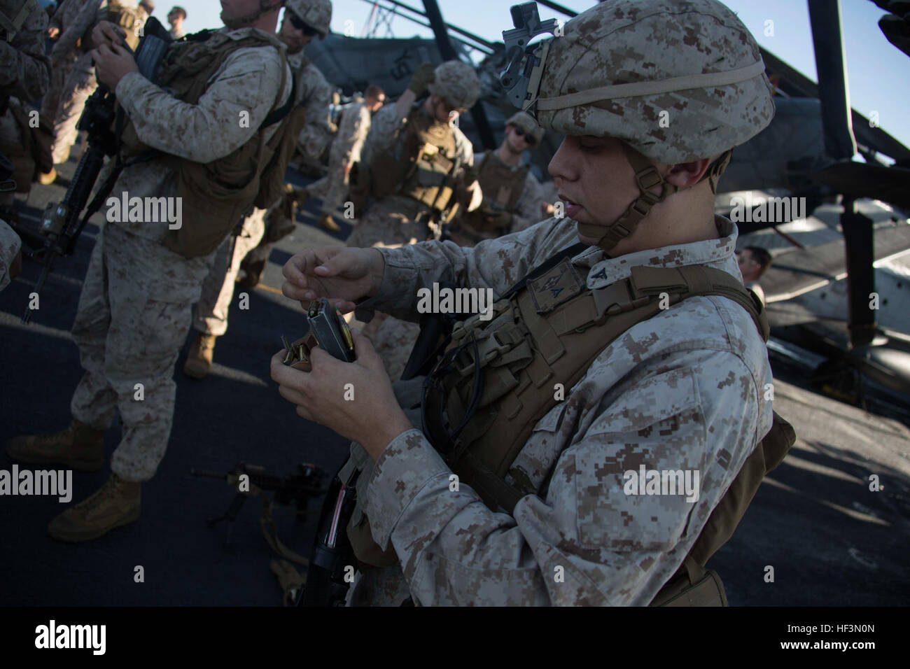 A U.S. Marine Corps field artillery cannoneer with Echo Battery ...
