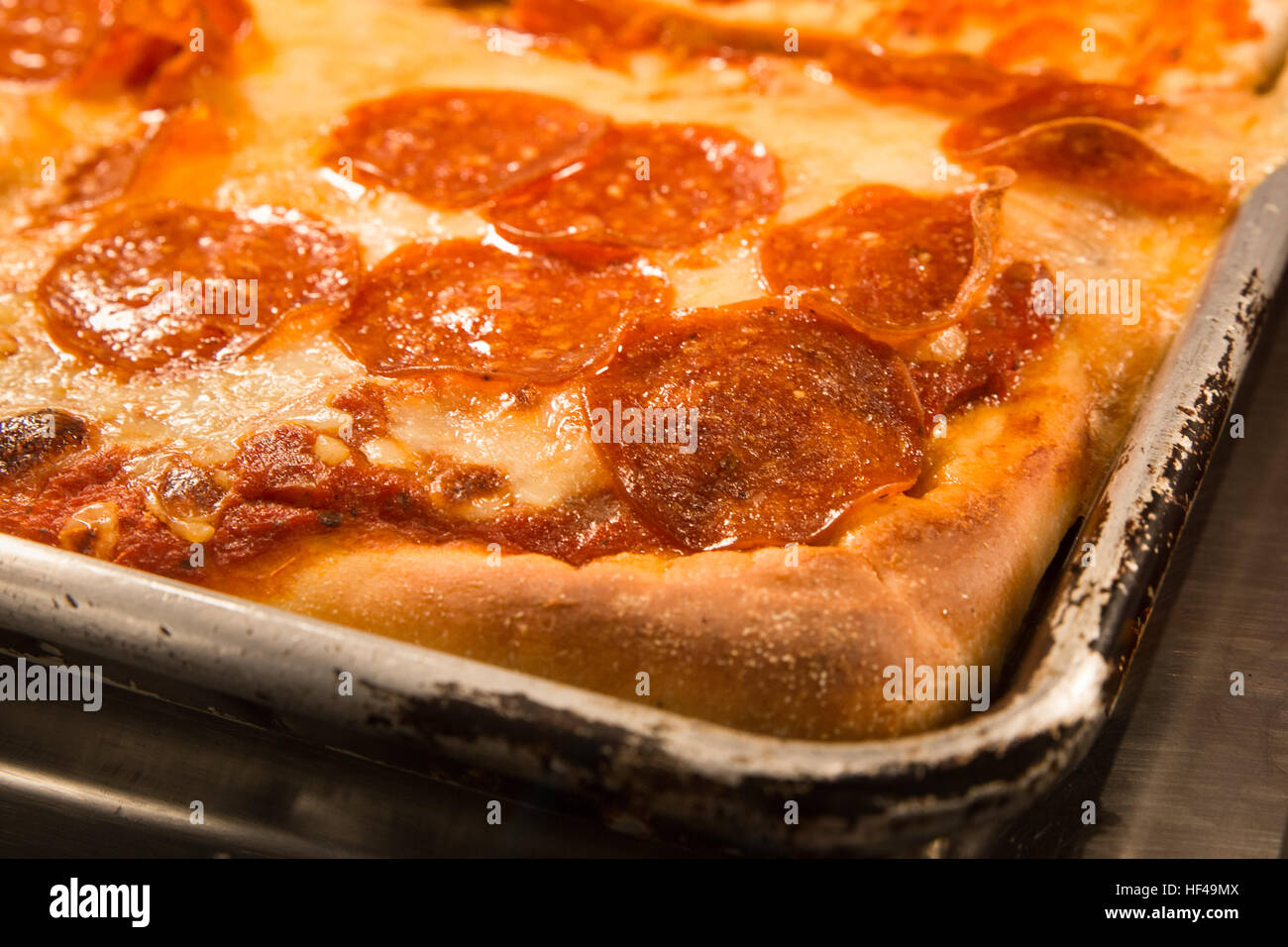 Authentic New York City style pizza Stock Photo - Alamy