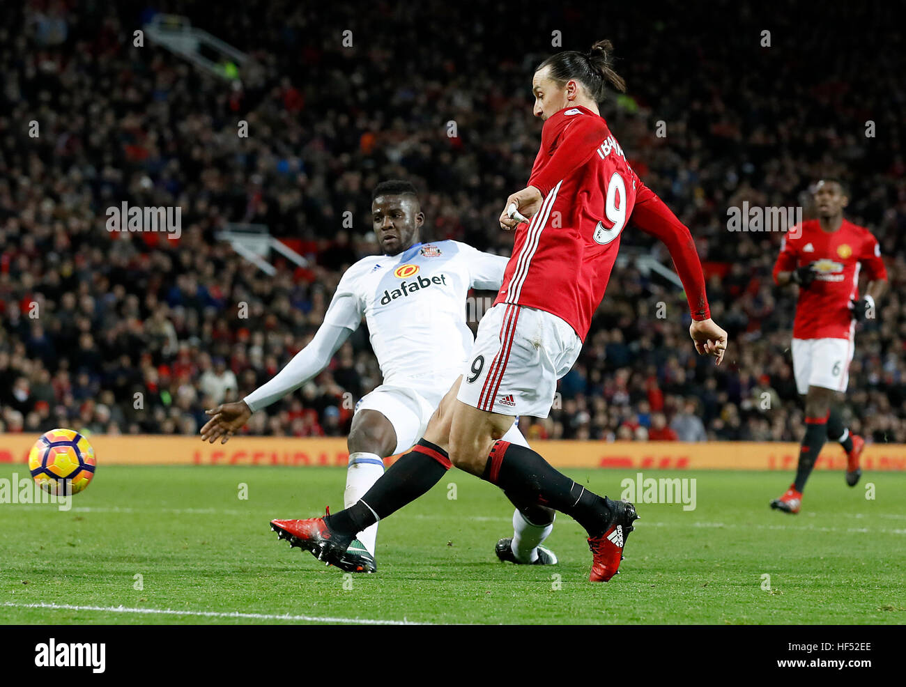 zlatan ibrahimovic cleats