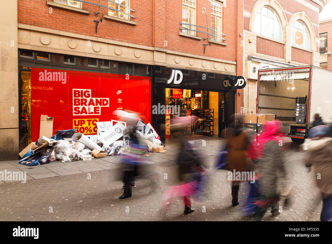 Boxing Day sale starts at JD Sports shop in Nottingham. In Nottingham ...