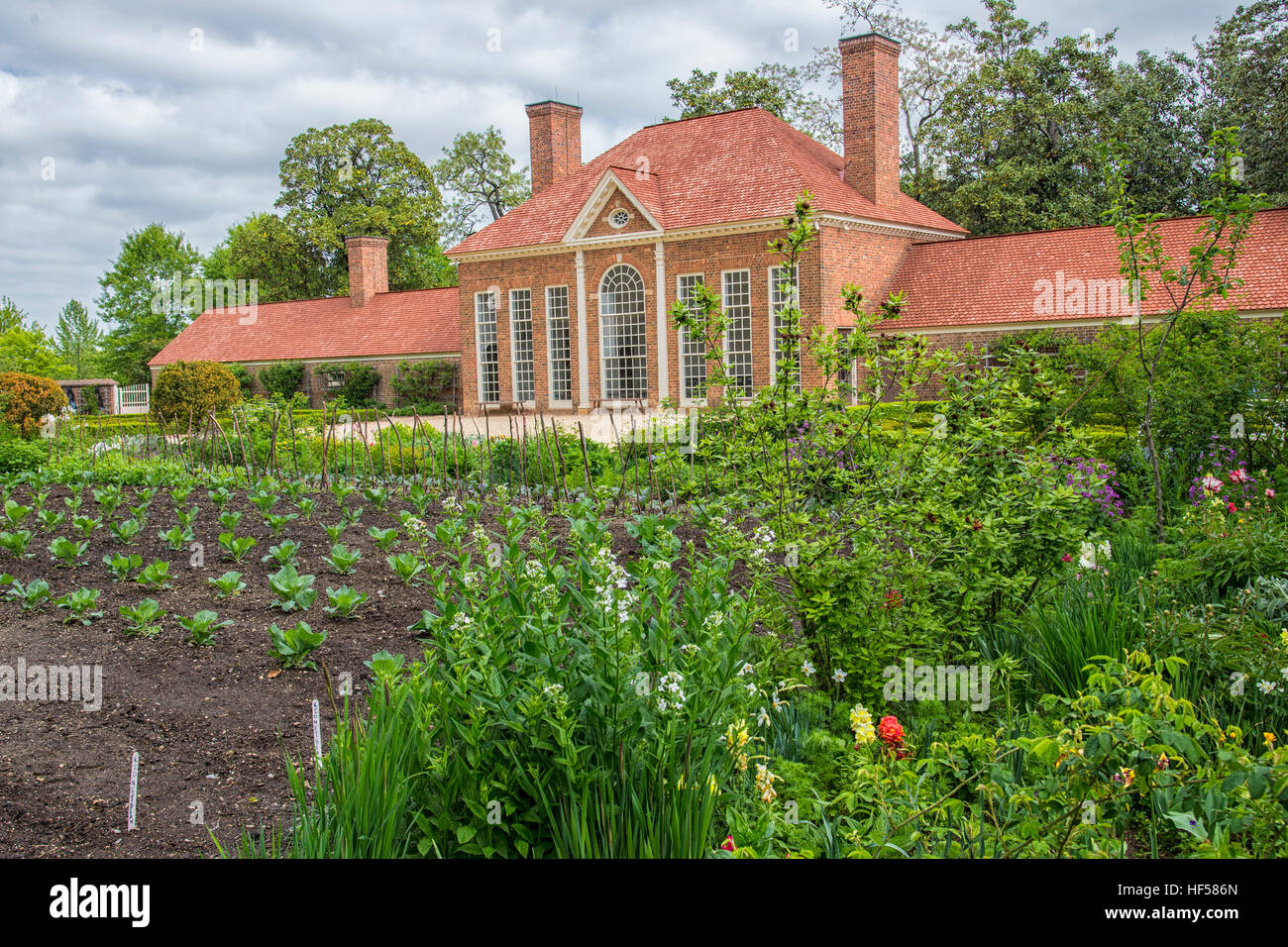 Gardens and greenhouse at Mount Vernon home of Washington Stock Photo Alamy
