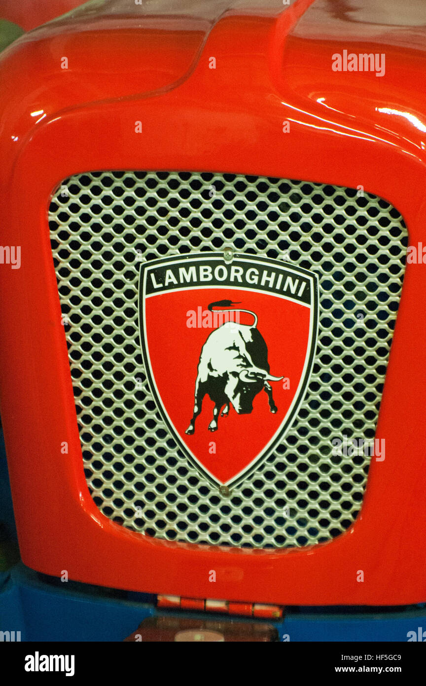 Lamborghini Emblem Stock Photos &amp; Lamborghini Emblem Stock Images - Alamy