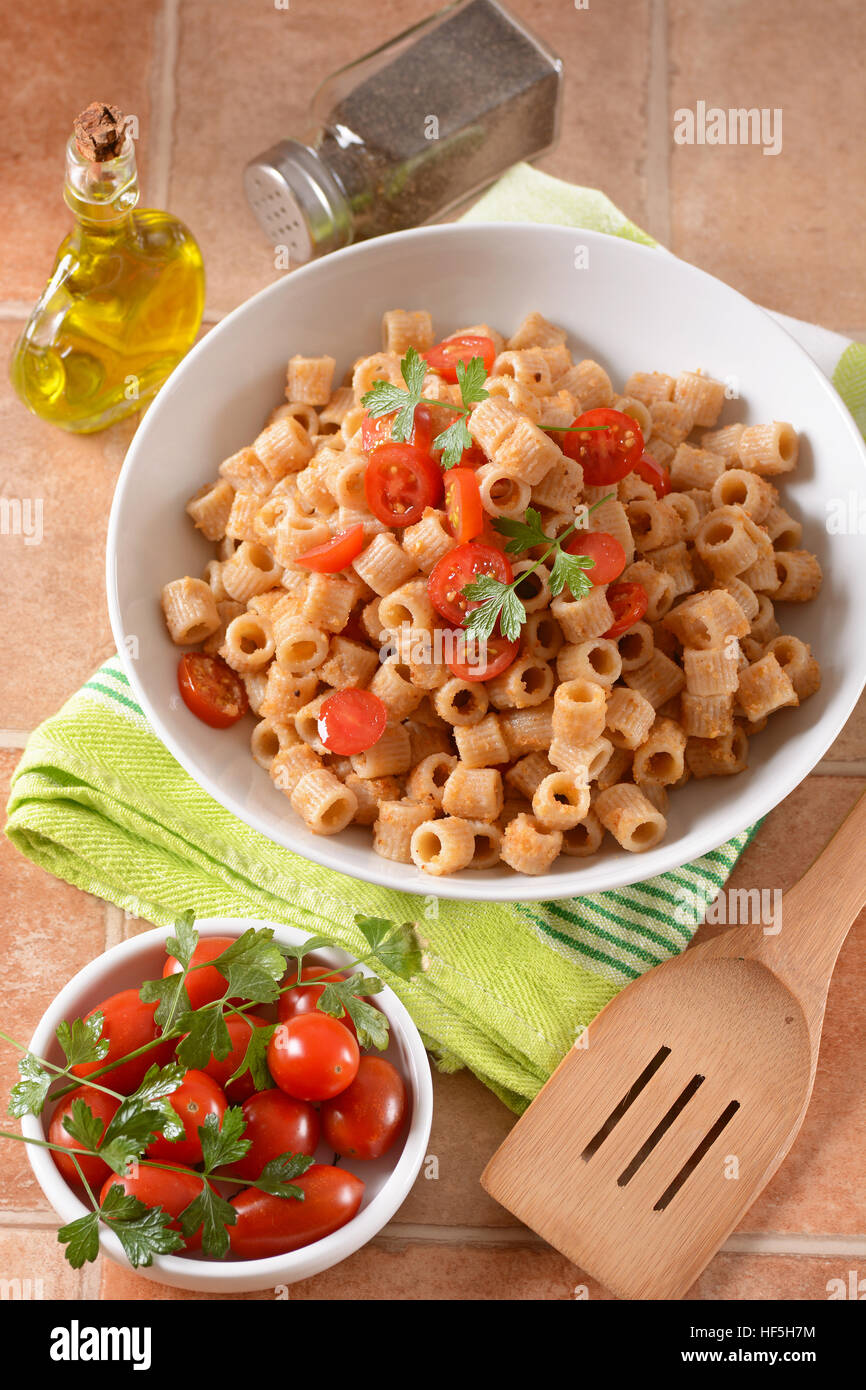 whole wheat pasta, tomato and breadcrumb Stock Photo Alamy
