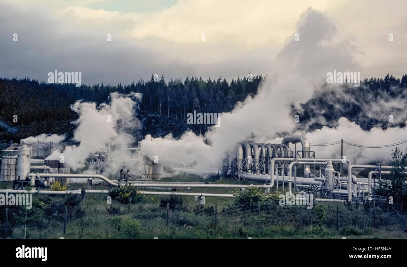 Geothermal power plant in new zealand hires stock photography and