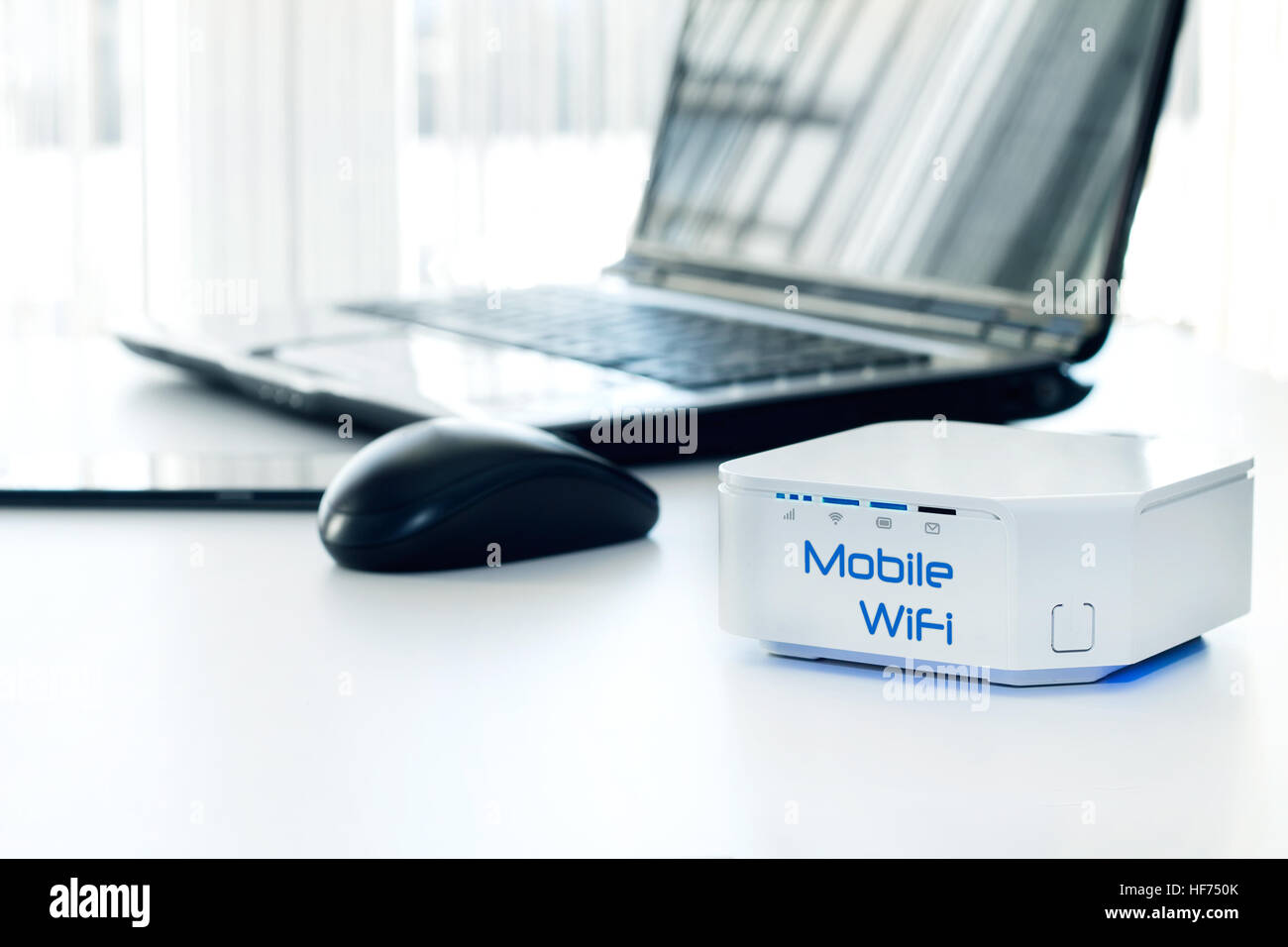 Wifi router table hires stock photography and images Alamy