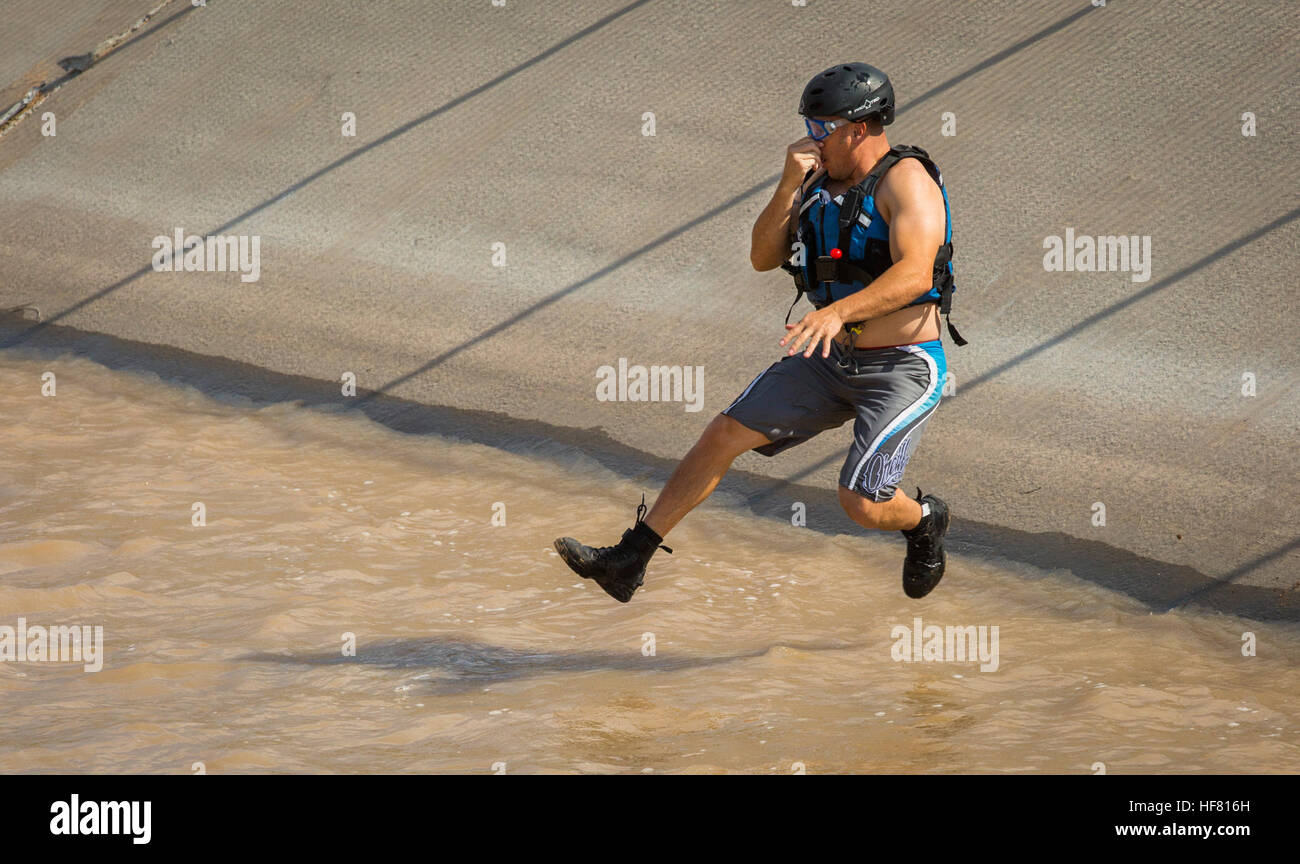 CBP Border Patrol BORSTAR members practice swift water rescue exercises ...