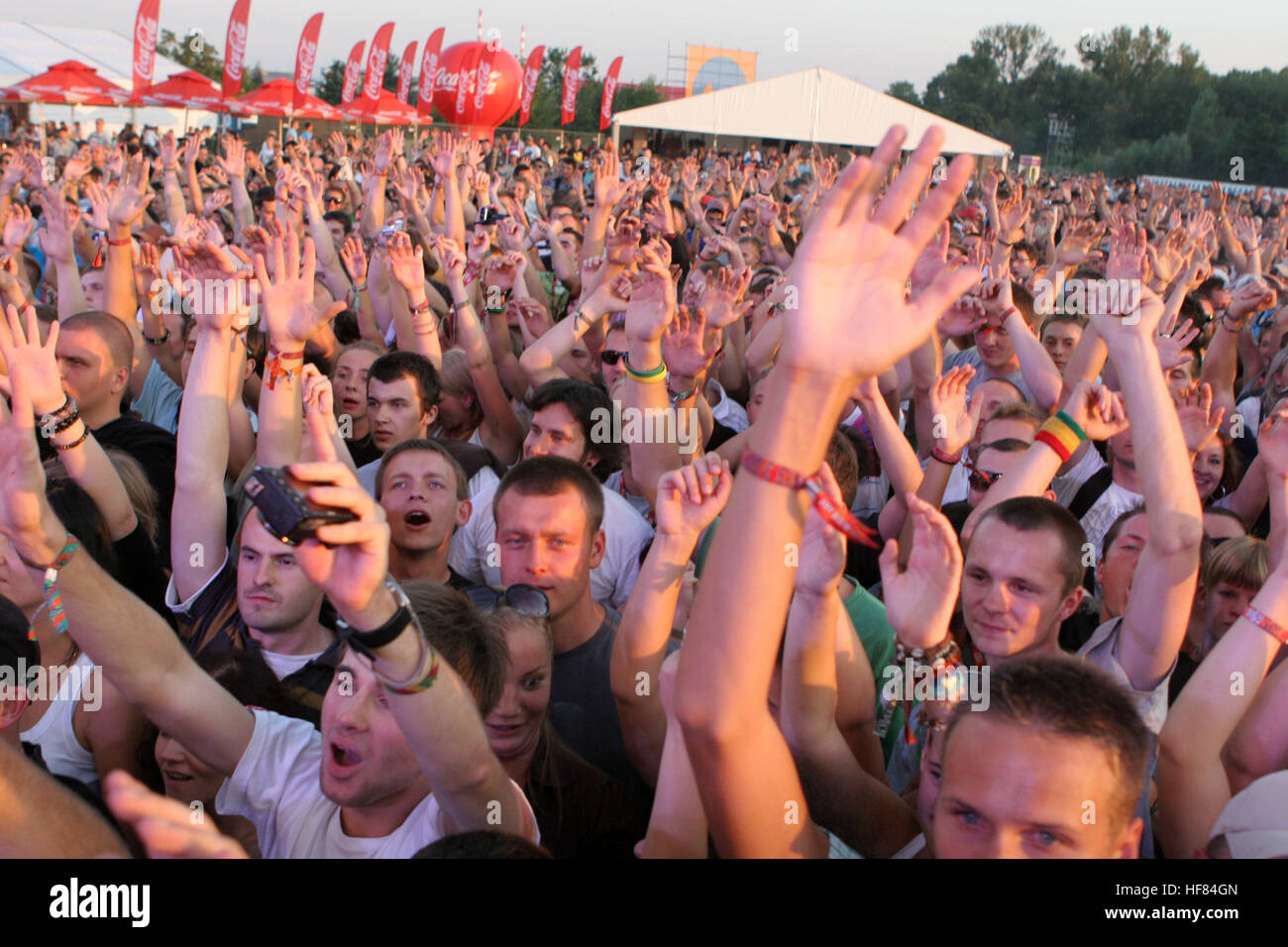 KRAKOW, POLAND - AUGUST 20, 2009: Coke Live Festival, o/p audience Stock  Photo - Alamy