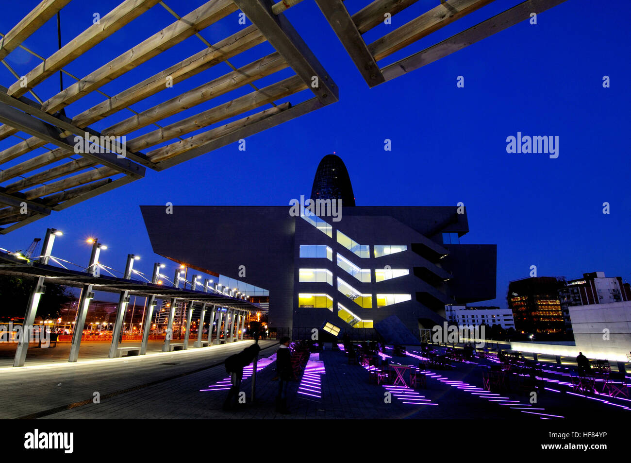 Agbar Tower by Jean Nouvel and Design Museum of Barcelona, Hub