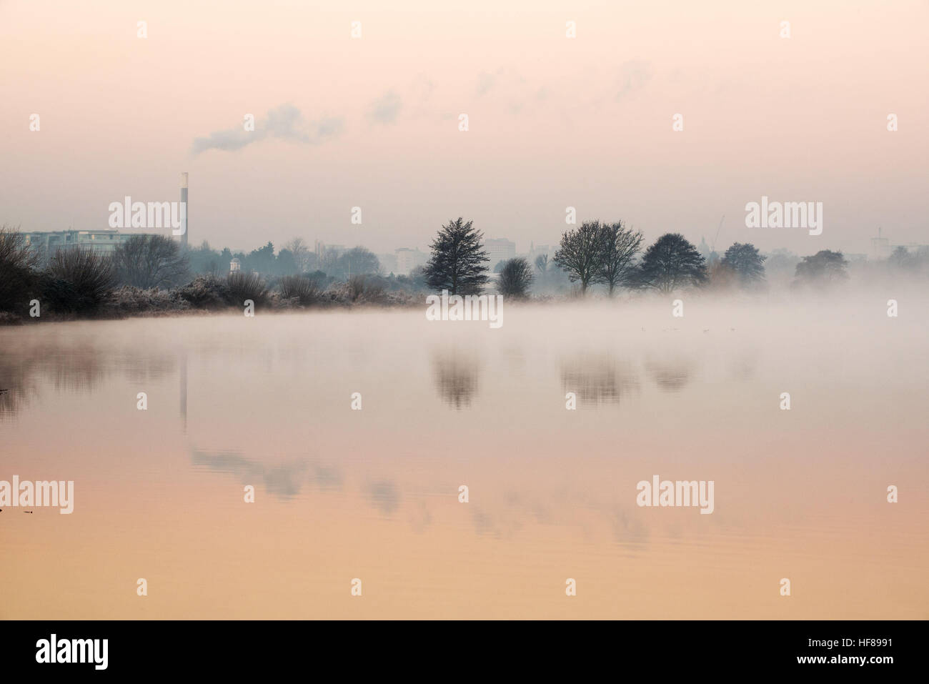 Fog hangs above the River Trent from Holme Pierrepont, Nottinghamshire. Stock Photo