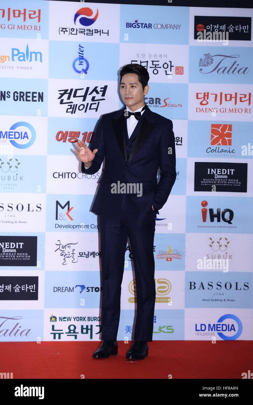 Seoul Korea 27th Dec 16 Dong Kun Yang Lee Beom Su Stephanie David Lee Lee Byung Hun Song Ha Yoon Do Hye Jeong Tai Lin Lee Etc Atten The Red Carpet Of 53th Dae Jong Seoul Korea 27th Dec 16 Dong Kun Yang Lee Beom Su Stephanie David Lee Lee Byung Hun Song Ha Yoon Do Hye Jeong Tai Lin Lee Etc Atten The Red Carpet Of 53th Dae Jong