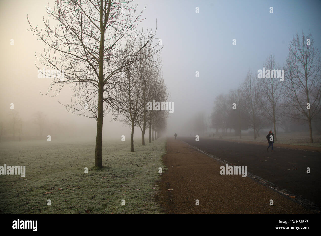 Finsbury Park, North London, UK. 28th Dec, 2016. London woke up to