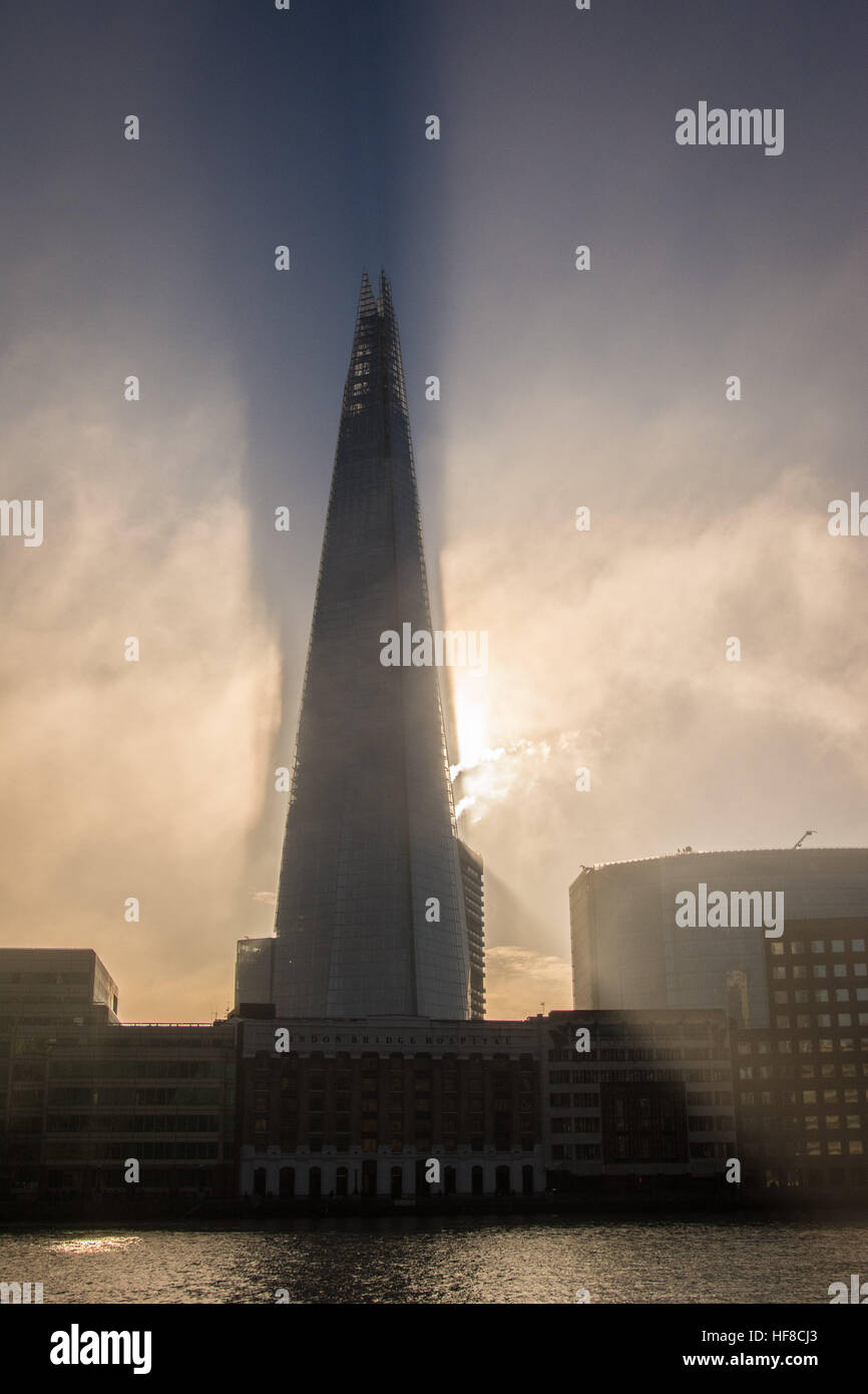 London, UK 28th December 2016. Drifting fog and low cloud makes for a day of magical light in central London, with the Shard Skyscraper looking particularly dramatic. © Patricia Phillips/ Alamy Live news Stock Photo