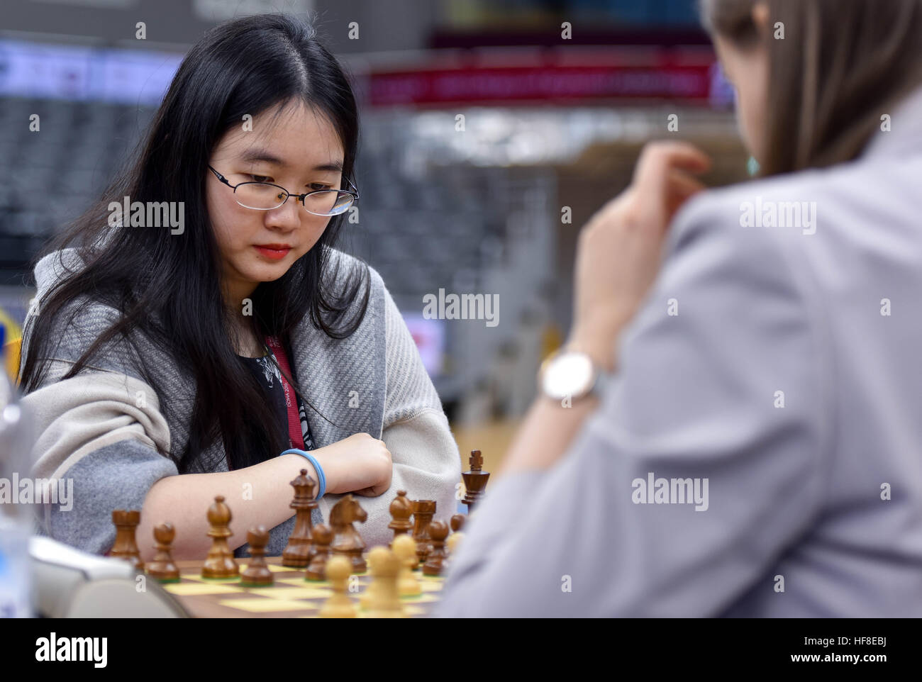 Тан миру. Тань Чжунъи. Тань Чжунъи шахматы. Хоу Ифань шахматистка.