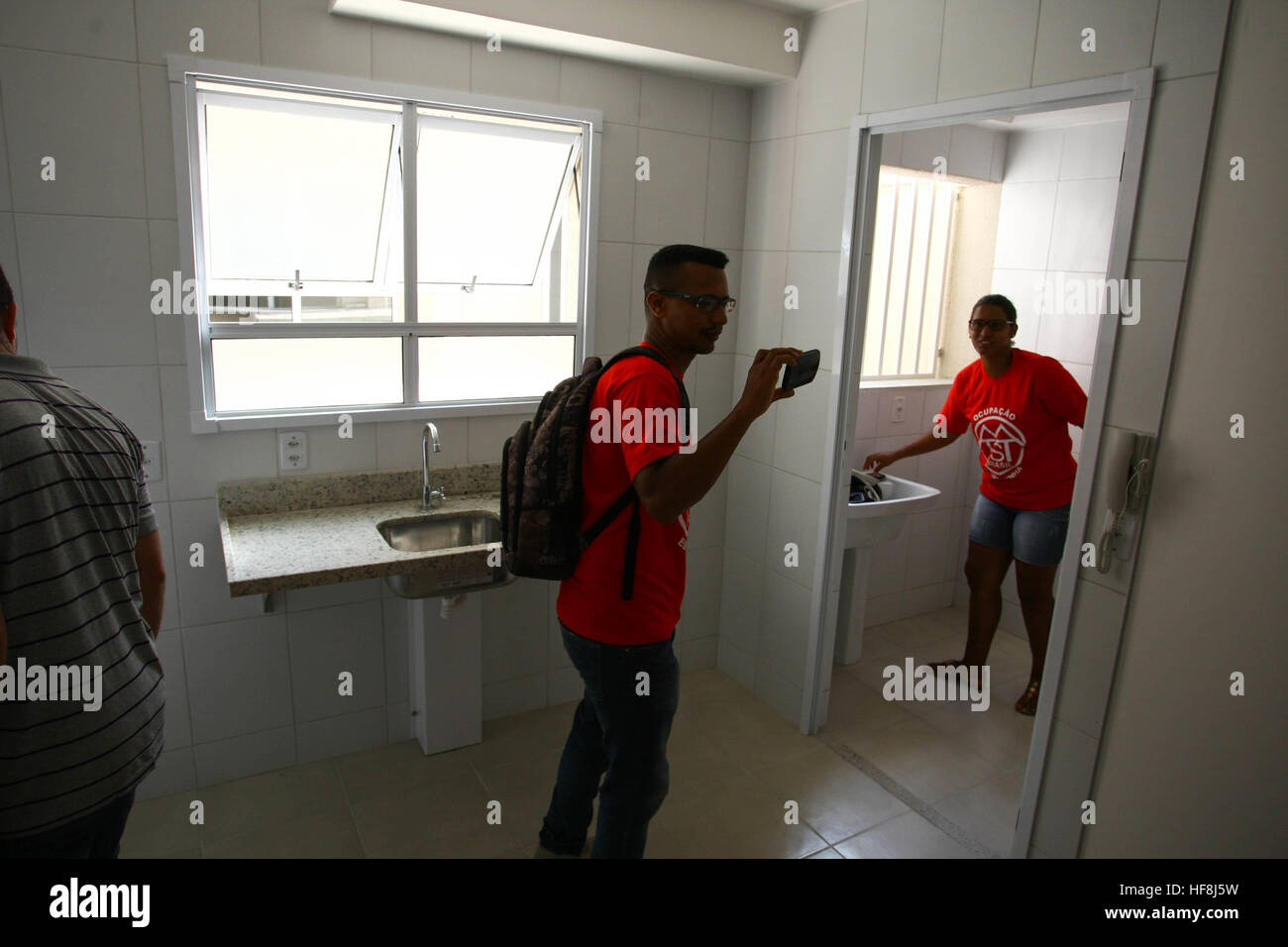 SÃO PAULO, SP - 29.12.2016: ENTREGA DE APARTAMENTOS DA PRIMEIRA PPP - Governor Geraldo Alckmin delivered on the morning of Thursday (29), at Rua São Caetano in downtown São Paulo, 126 apartments of the first Public-Private Partnership (PPP) in the country housing for low-income families. They attended the event Mayor Fernando Haddad and the mayor elected John Doria. (Photo: Aloisio Mauricio/Fotoarena) Stock Photo