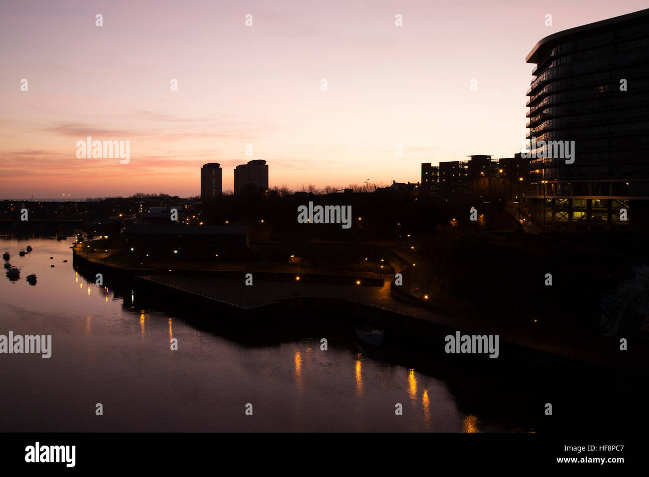 Sunderland, UK. 30th Dec, 2016. Daybreak over the River Wear in Sunderland, England. The Wear opens out onto the North Sea. © Stuart Forster/Alamy Live News Stock Photo