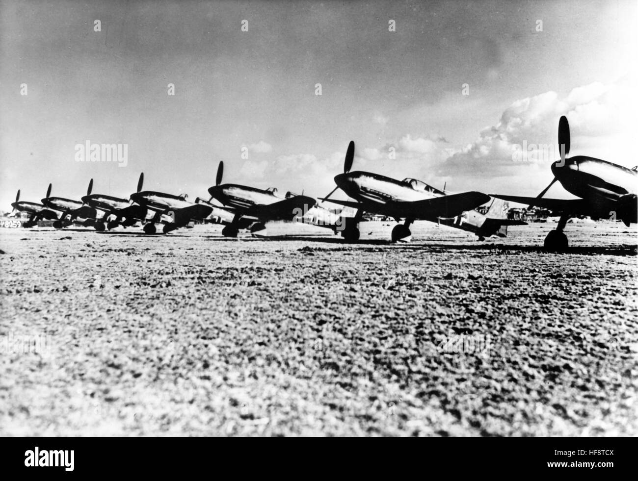 The Nazi propaganda image shows German Wehrmacht Heinkel He 113 (He 100) fighter planes. Published in June 1941. Fotoarchiv für Zeitgeschichte - NO WIRELESS SERVICE - | usage worldwide Stock Photo