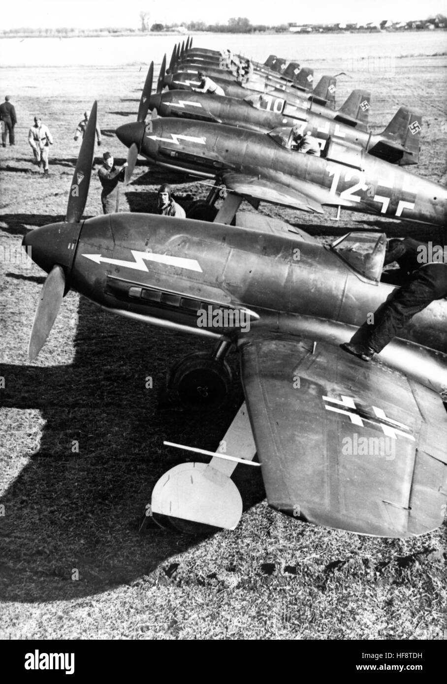 The Nazi propaganda image shows German Wehrmacht Heinkel 113 (He 100) combat planes. Published in July 1942. Fotoarchiv für Zeitgeschichte - NO WIRELESS SERVICE -  | usage worldwide Stock Photo