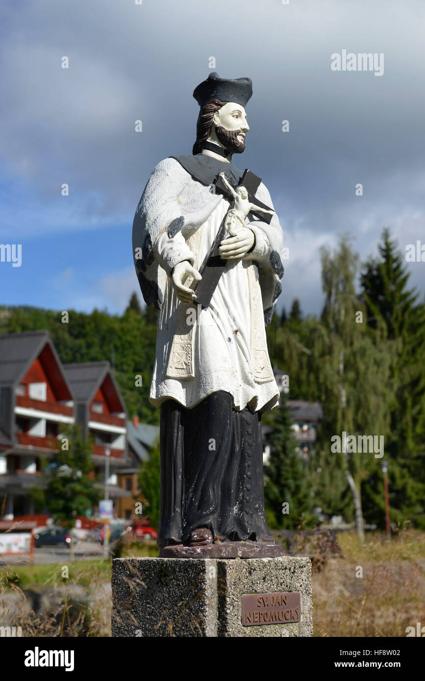 Nepomuk Statue, Spindlersmuehle, Tschechien, Nepomuk statue, wooden spindle maker's mill, Czechia Stock Photo