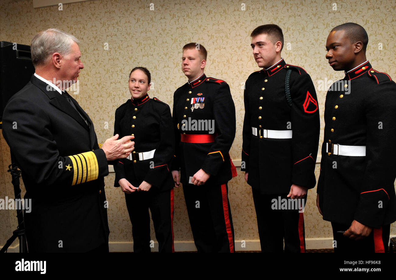 Adm. Gary Roughead, chief of Naval Operations, speaks with cadets at Valley Forge Military Academy and College about opportunities in the Navy and other military services. Chief of Naval Operations speaks 258120 Stock Photo