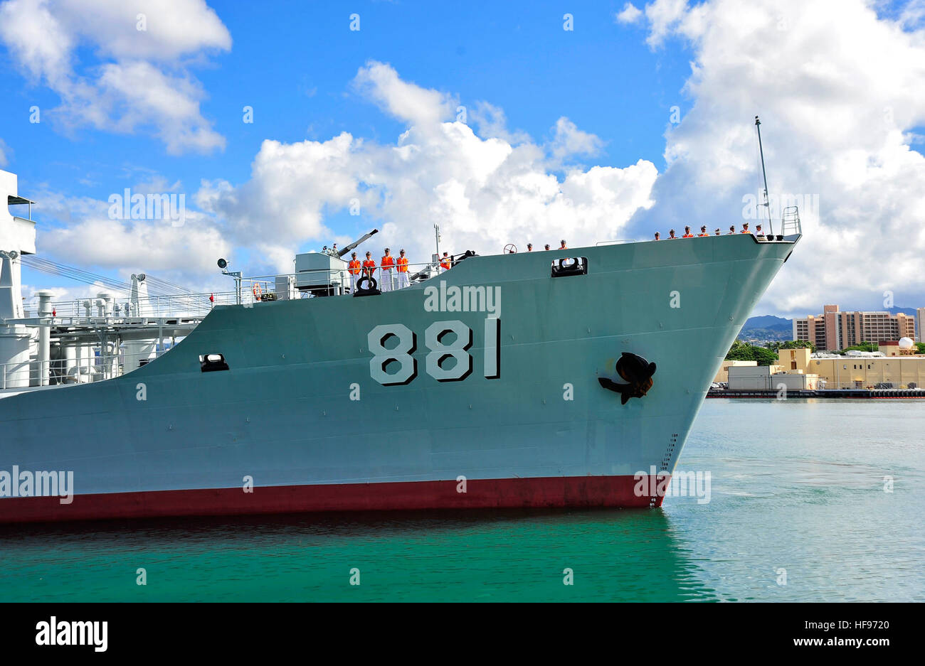 Chinese navy ships hi-res stock photography and images