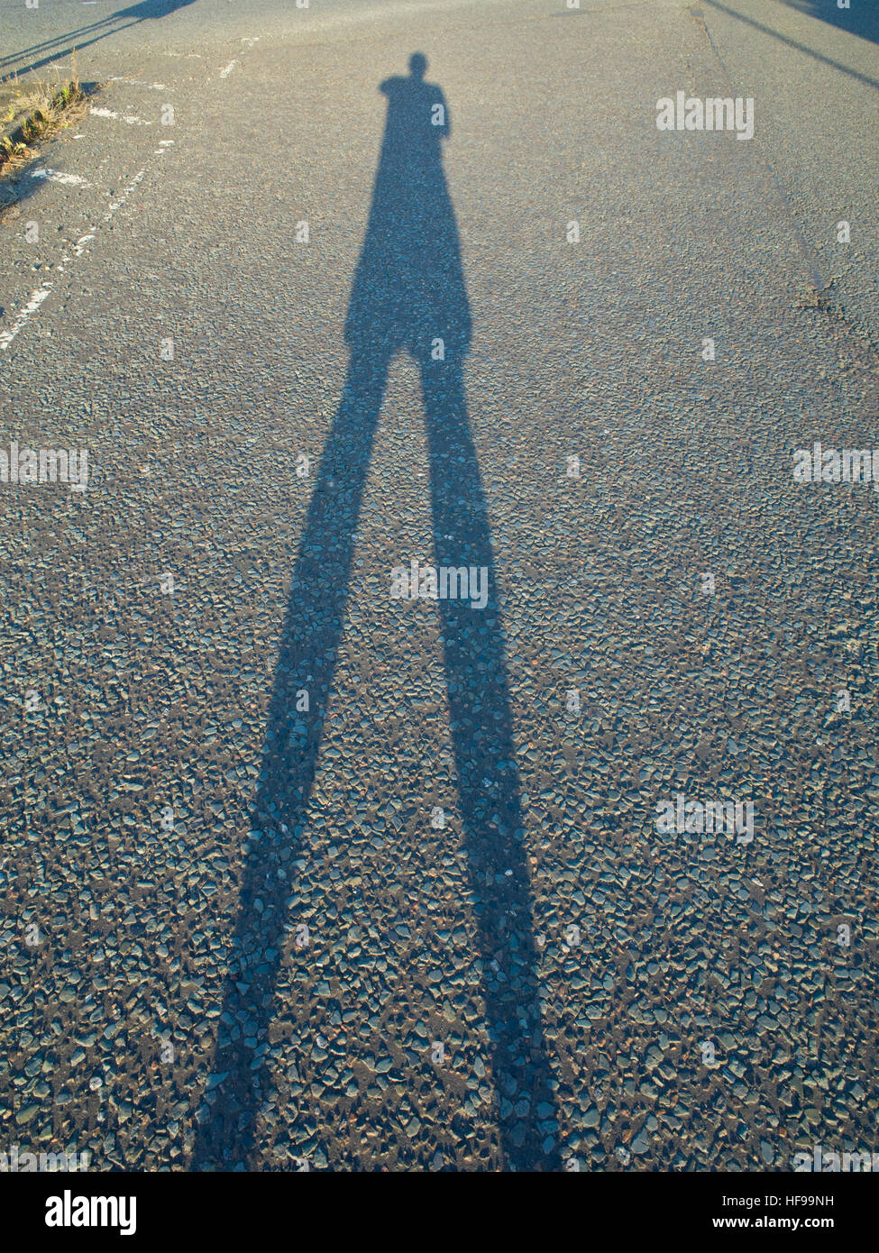 Casting a long shadow hires stock photography and images Alamy