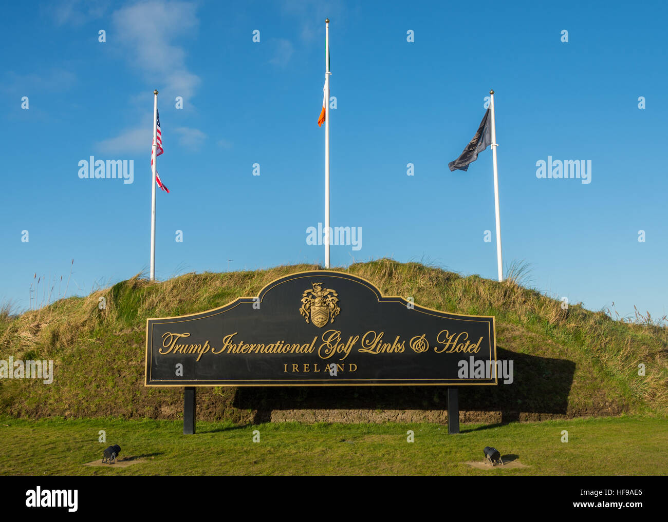 Doonbeg, Ireland - December 28th 2016: Donald Trump International Golf  Links & 5 Star Hotel Doonbeg, County Clare, Ireland Stock Photo - Alamy