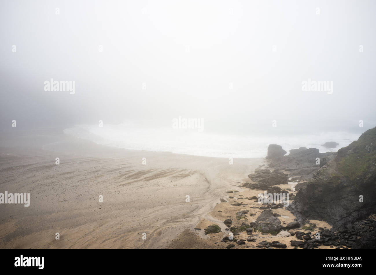 Cornwall Poldhu Cove in winter mist Stock Photo