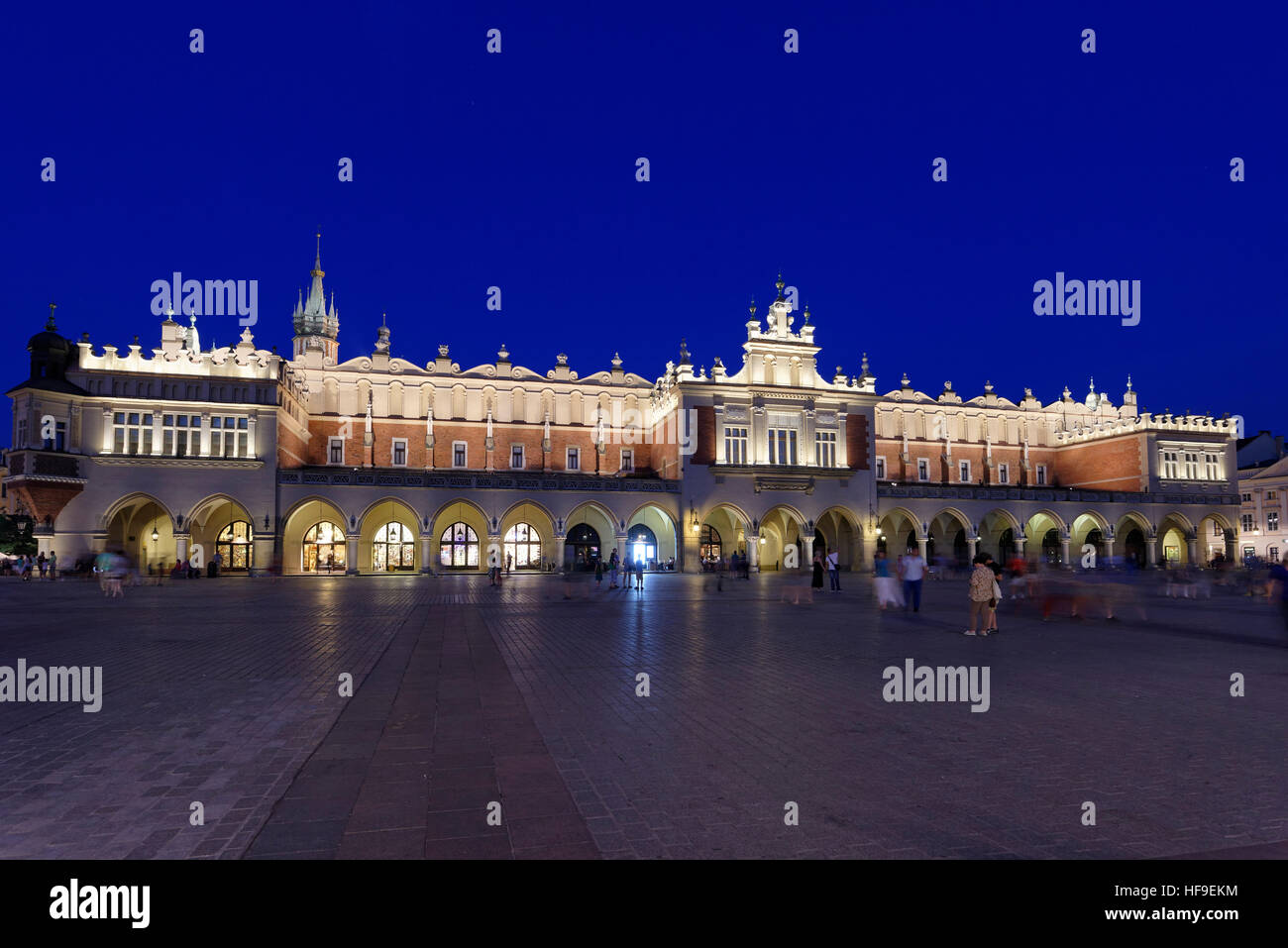 Market Square, Cloth Hall, Night Scene, historic centre, Kraków, Poland Stock Photo