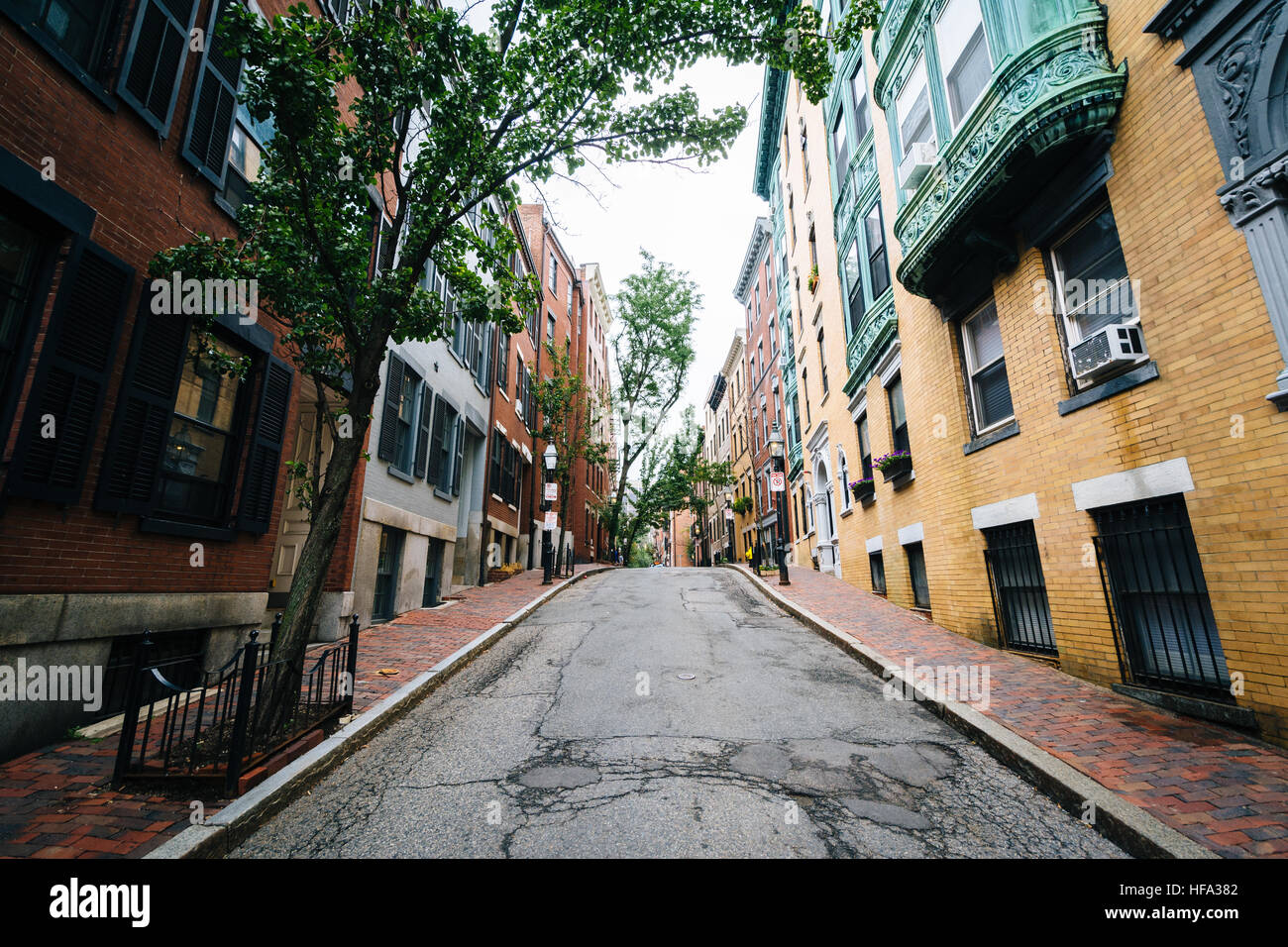 Street and historic buildings in Beacon Hill, Boston, Massachusetts. Stock Photo