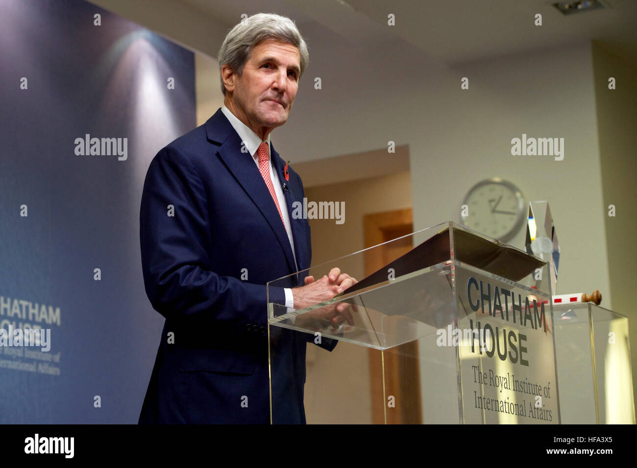 U.S. Secretary of State John Kerry makes remarks after his former counterpart, British Chancellor of the Exchequer Philip Hammond, and Chatham House Director Robin Niblett presented him with the Chatham House Prize in tandem with Iranian Foreign Minister Javad Zarif at the headquarters of the famed international think-tank in London, U.K., on October 31, 2016. Stock Photo
