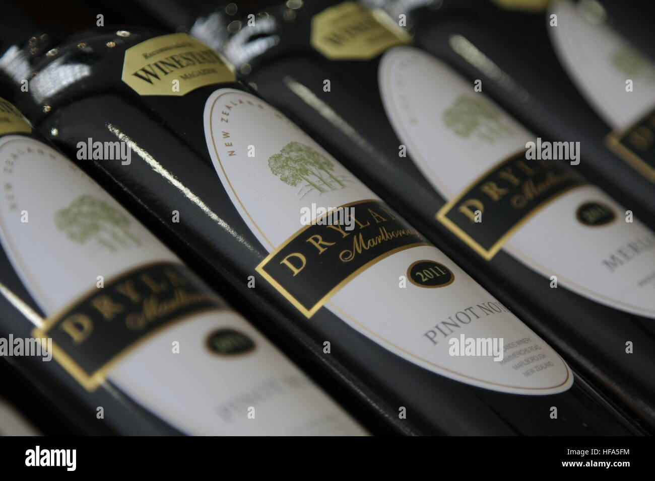 Bottles closeup hi-res stock photography and images - Alamy