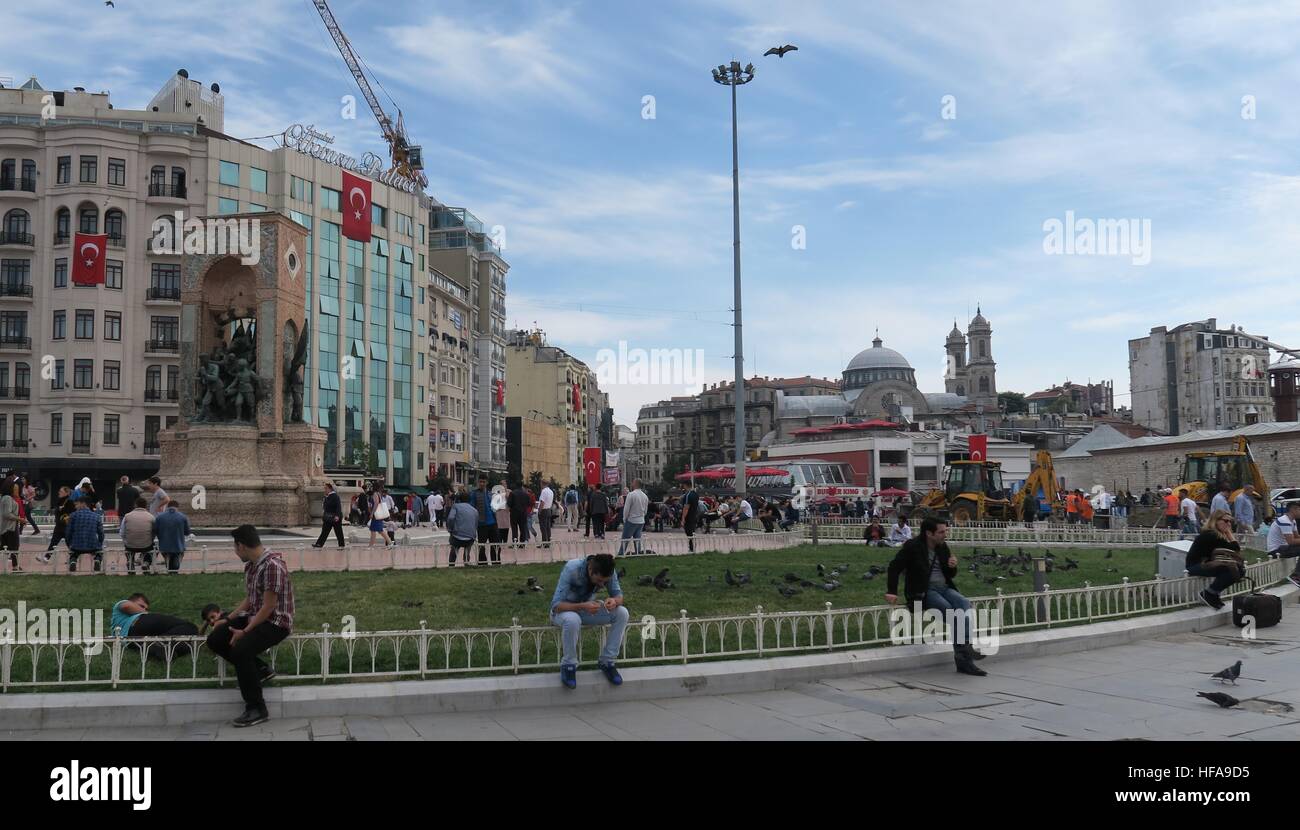 Taksim Square In Istanbul, Turkey Stock Photo - Alamy