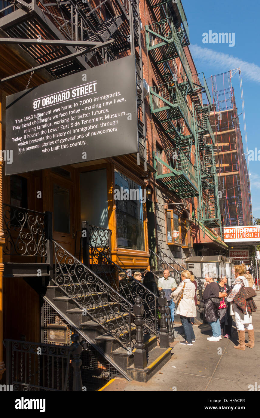 Tenement museum lower east side Manhattan Stock Photo Alamy